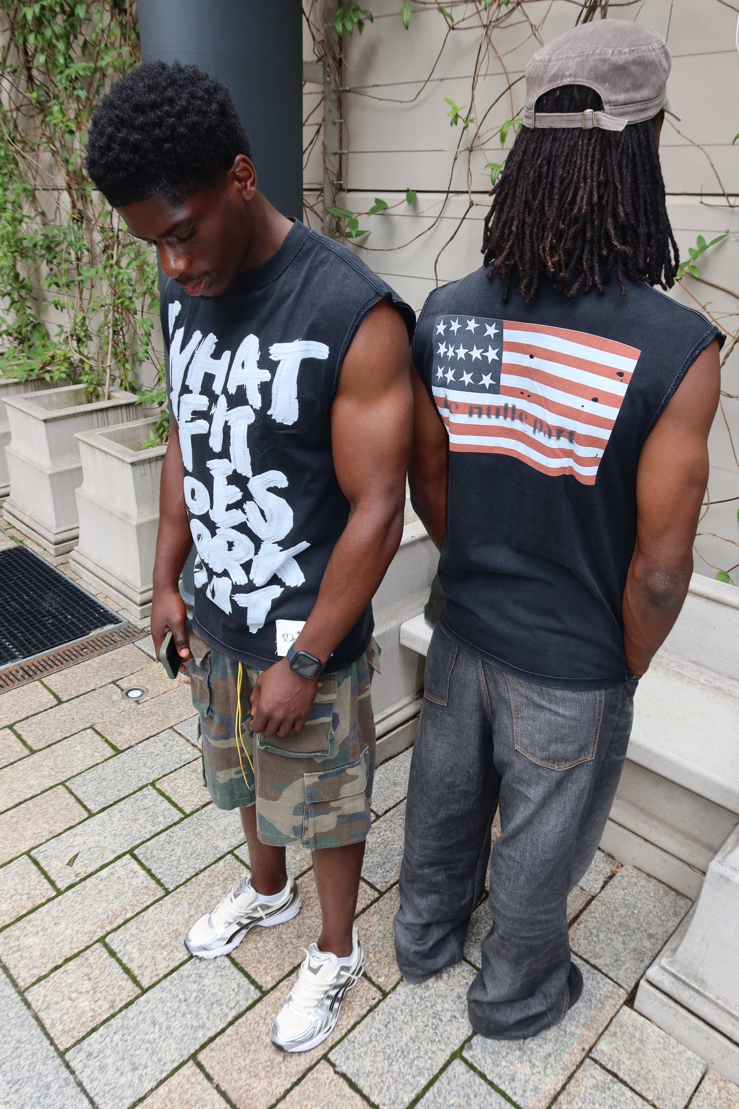 DNP SLEEVELESS TEE